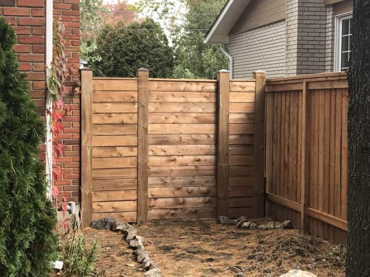 Installation de balcon de bois à Montréal